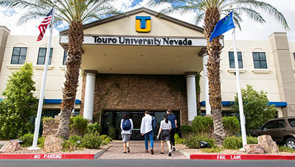 Students enter Touro Nevada.